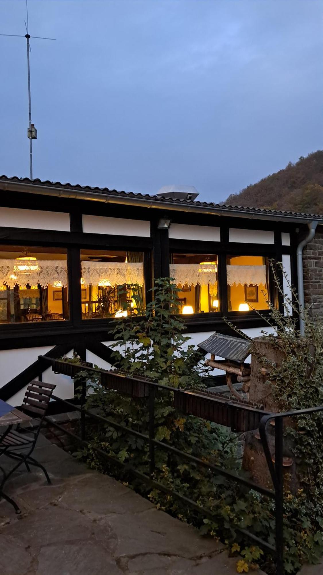 Hotel-Restaurant Tannenhof Ahrbruck Extérieur photo
